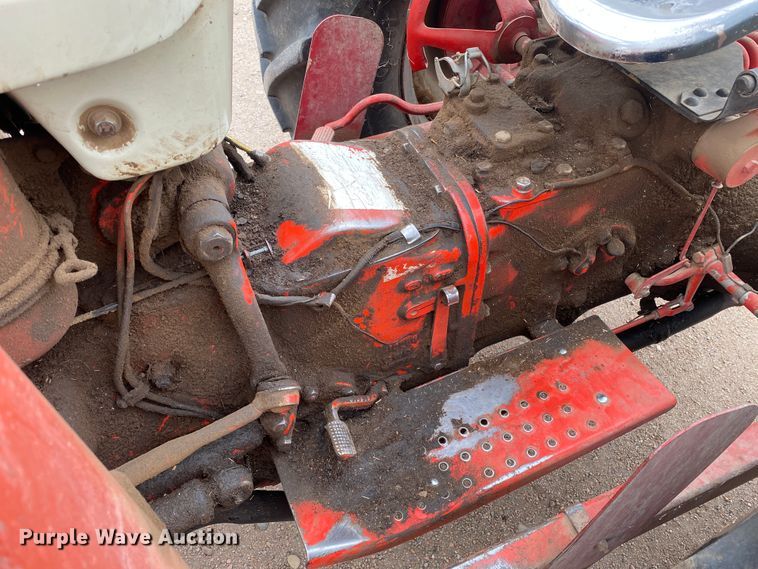 image for item DM8356 Ford 801 Series  tractor