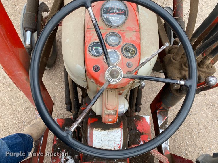 image for item DM8356 Ford 801 Series  tractor