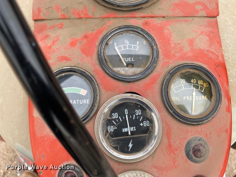 image for item DM8356 Ford 801 Series  tractor