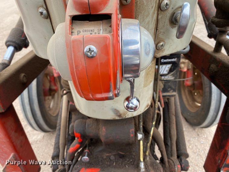 image for item DM8356 Ford 801 Series  tractor