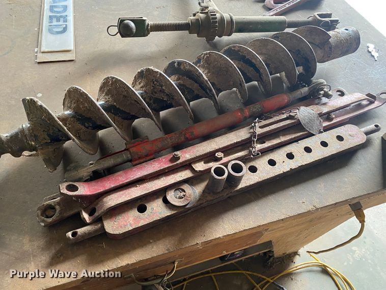 image for item DM8356 Ford 801 Series  tractor