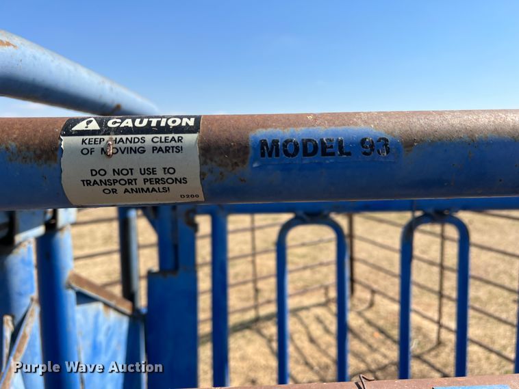 image for item DM8372 Priefert 93  squeeze chute