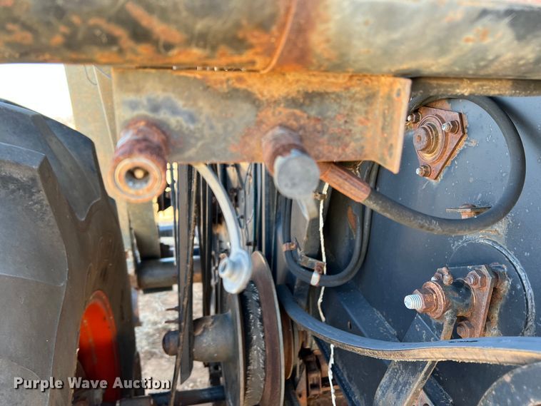 image for item DM8373 Gleaner M2  combine