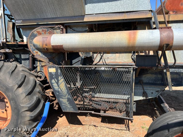 image for item DM8373 Gleaner M2  combine