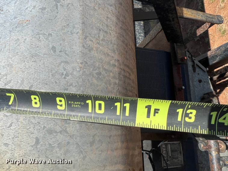 image for item DM8373 Gleaner M2  combine