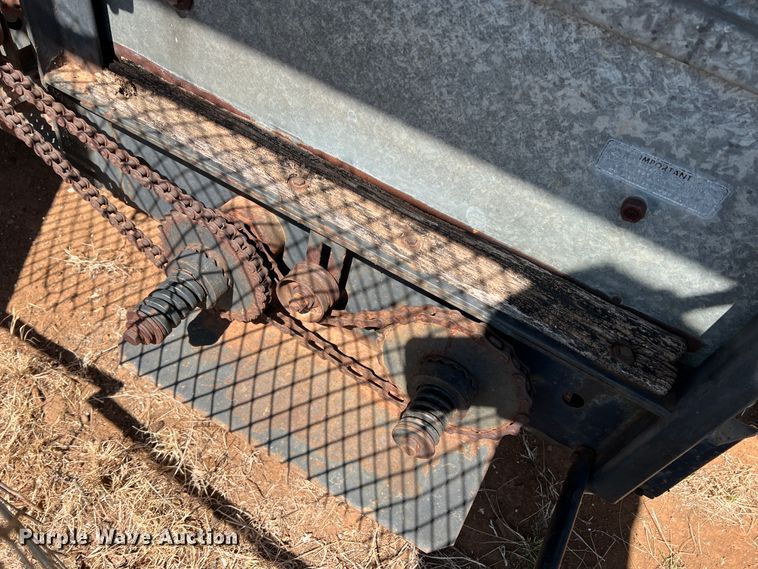 image for item DM8373 Gleaner M2  combine