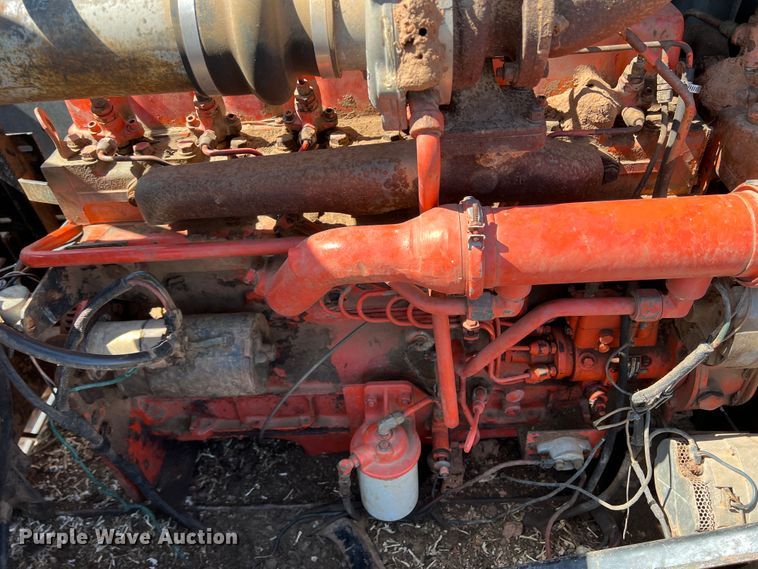 image for item DM8373 Gleaner M2  combine