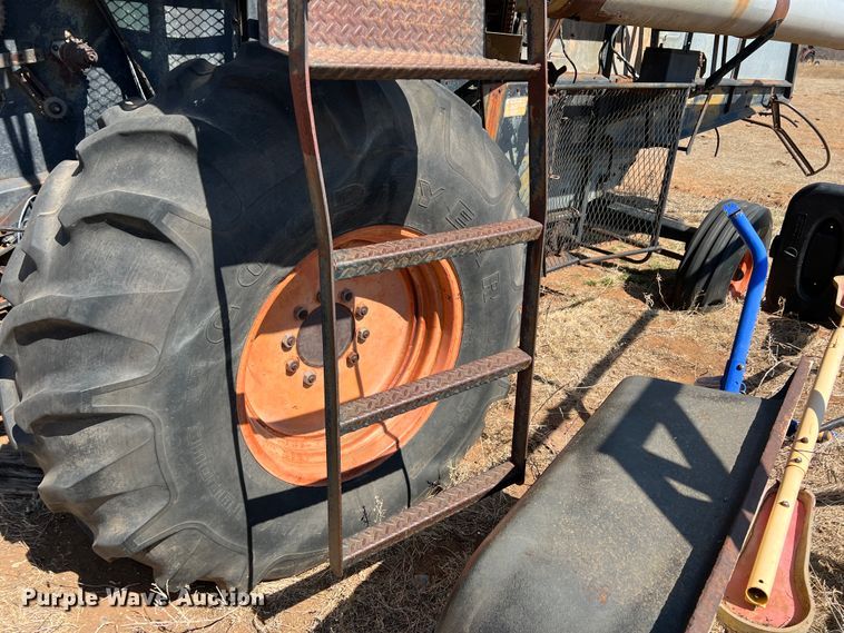 image for item DM8373 Gleaner M2  combine