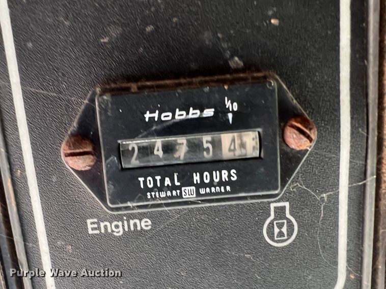 image for item DM8373 Gleaner M2  combine