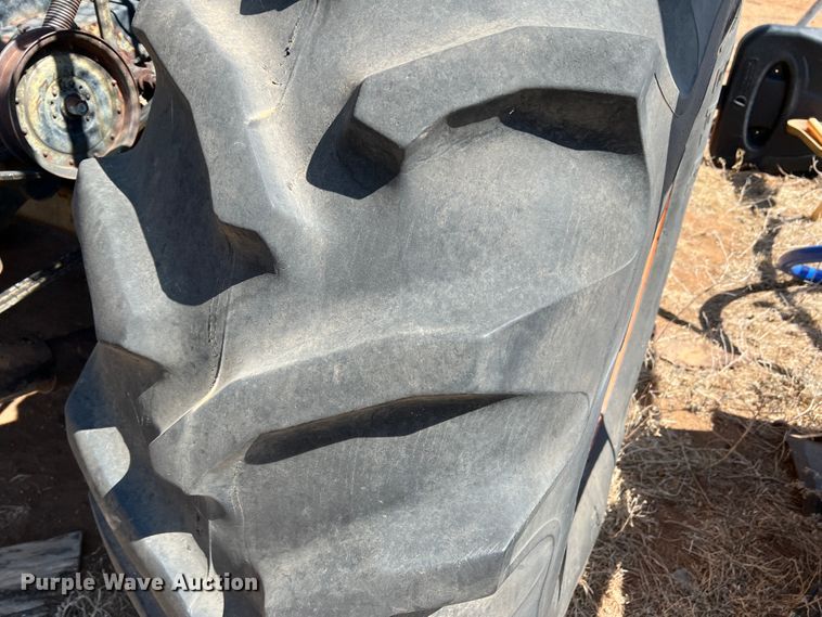 image for item DM8373 Gleaner M2  combine