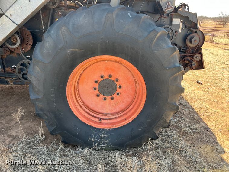 image for item DM8373 Gleaner M2  combine