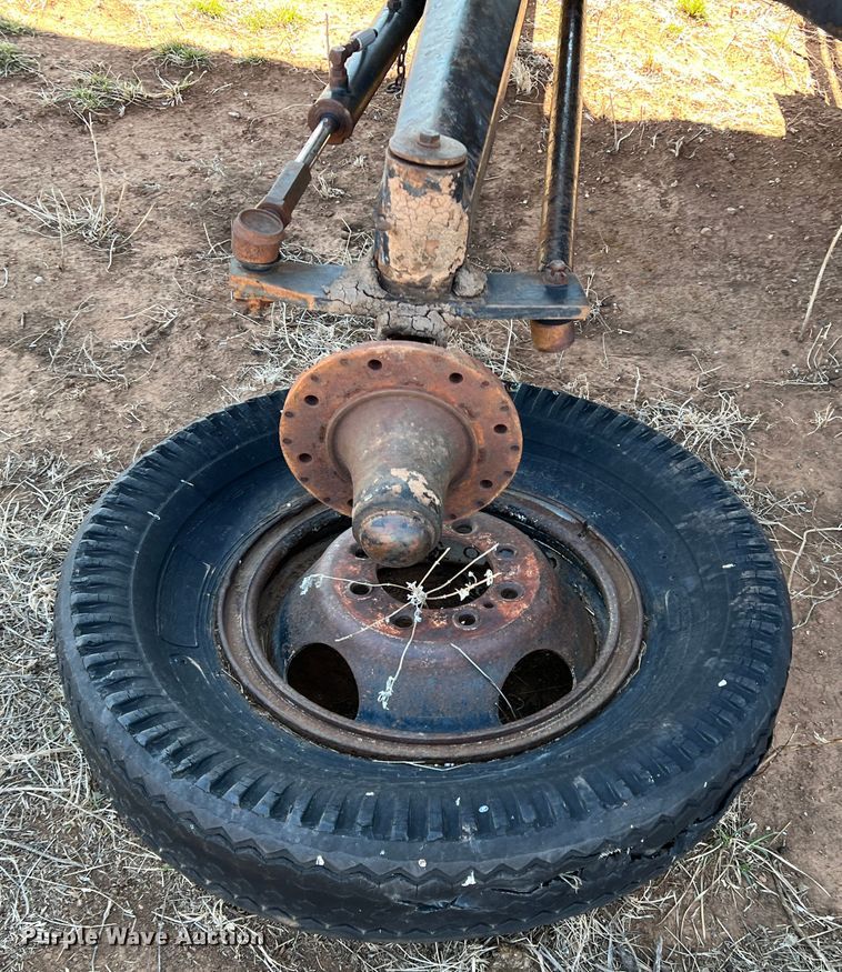 image for item DM8373 Gleaner M2  combine