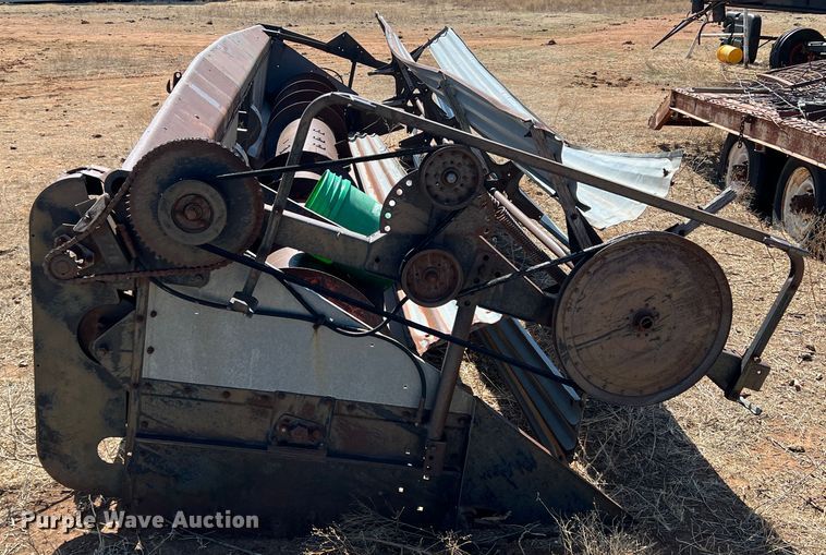 image for item DM8373 Gleaner M2  combine