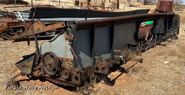 image for item DM8373 Gleaner M2  combine