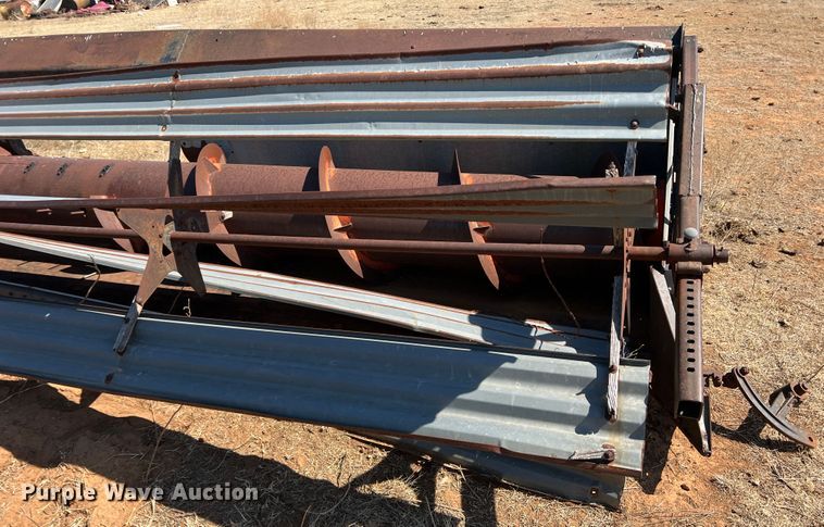 image for item DM8373 Gleaner M2  combine