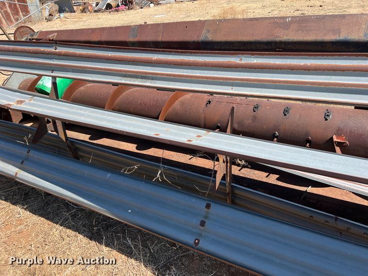 image for item DM8373 Gleaner M2  combine