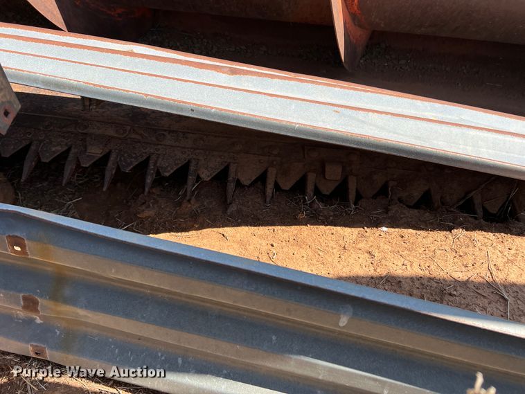 image for item DM8373 Gleaner M2  combine