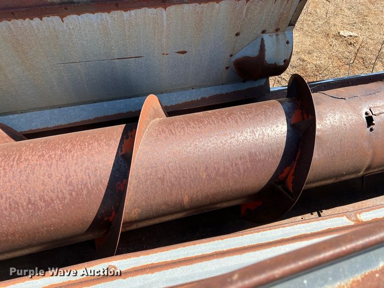 image for item DM8373 Gleaner M2  combine