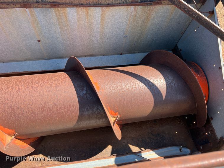 image for item DM8373 Gleaner M2  combine