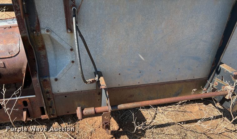 image for item DM8373 Gleaner M2  combine