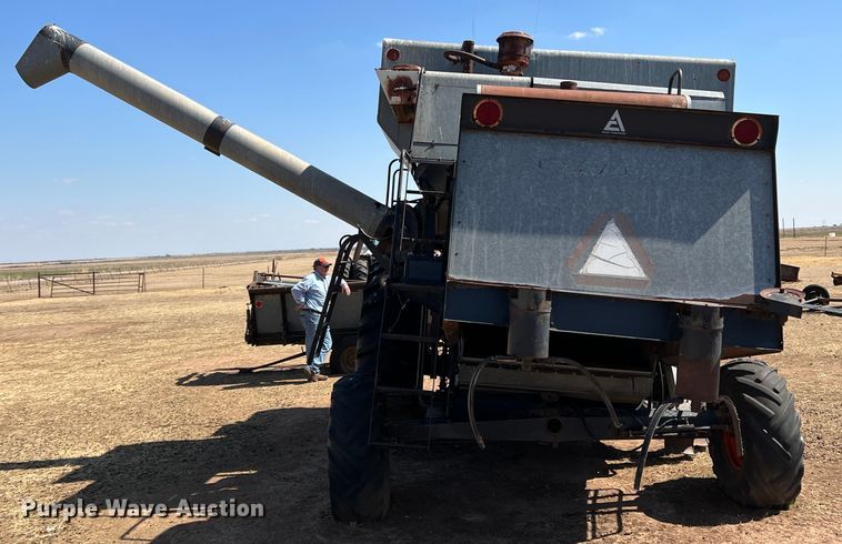 image for item DM8374 Gleaner L2  combine