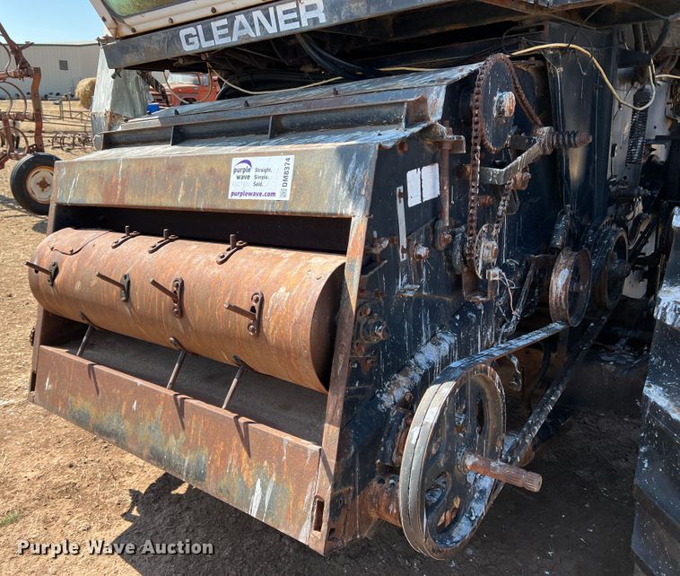 image for item DM8374 Gleaner L2  combine