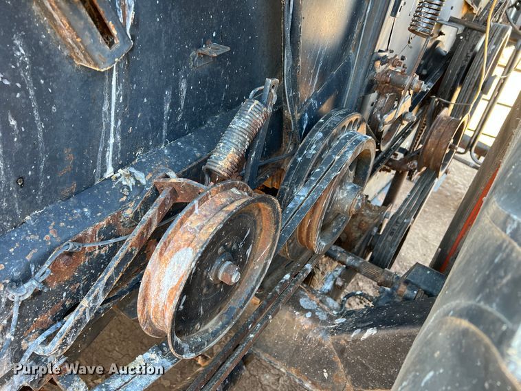 image for item DM8374 Gleaner L2  combine