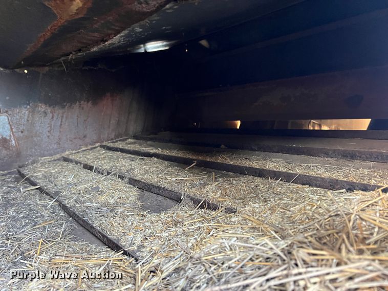 image for item DM8374 Gleaner L2  combine