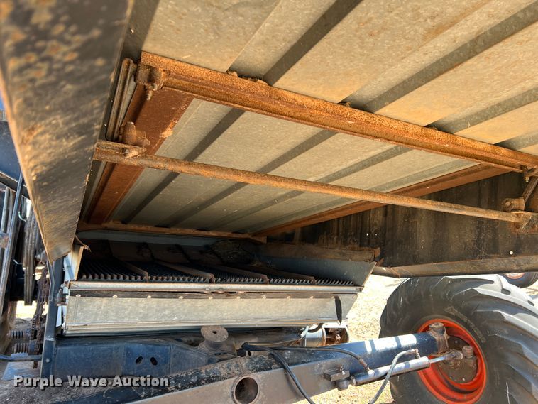 image for item DM8374 Gleaner L2  combine