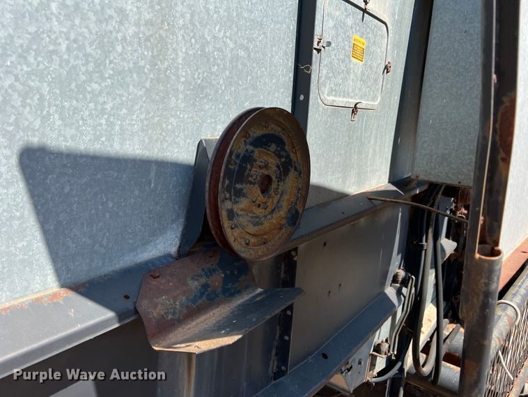 image for item DM8374 Gleaner L2  combine