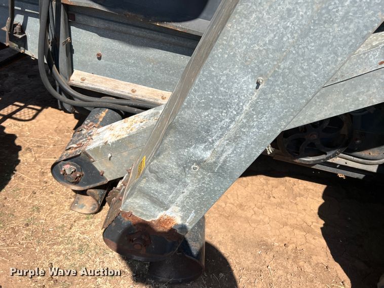 image for item DM8374 Gleaner L2  combine