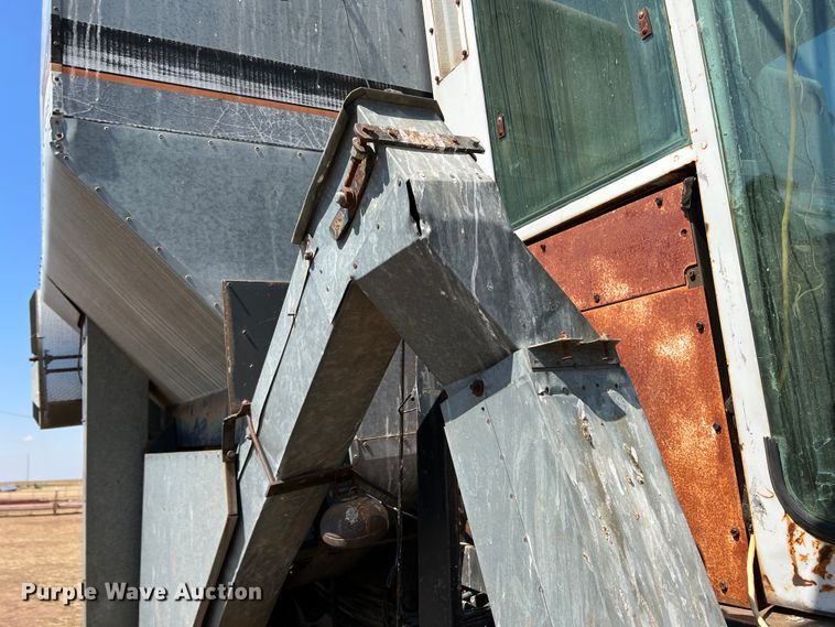 image for item DM8374 Gleaner L2  combine