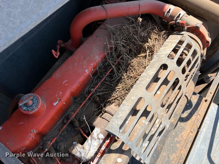 image for item DM8374 Gleaner L2  combine