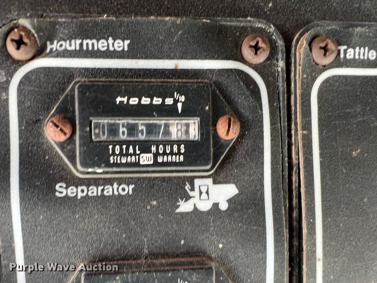 image for item DM8374 Gleaner L2  combine