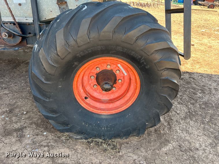 image for item DM8374 Gleaner L2  combine