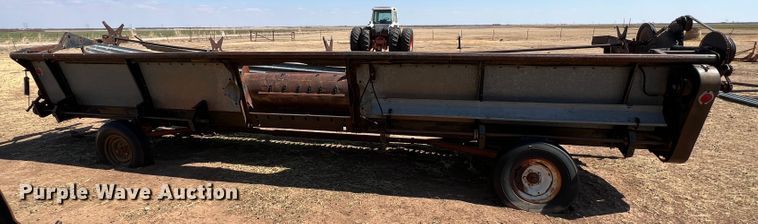 image for item DM8374 Gleaner L2  combine