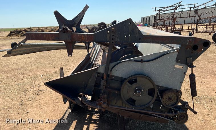 image for item DM8374 Gleaner L2  combine