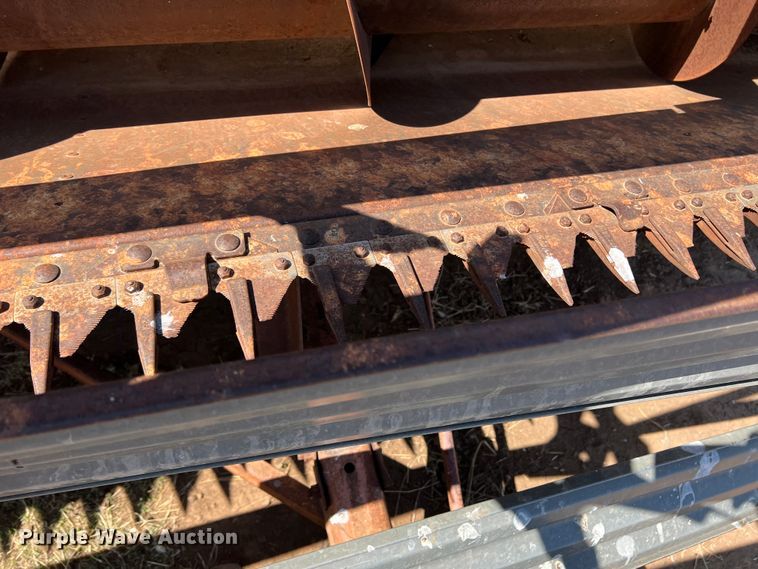 image for item DM8374 Gleaner L2  combine