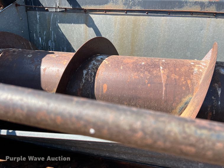 image for item DM8374 Gleaner L2  combine