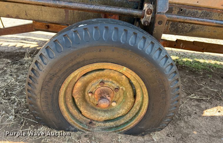 image for item DM8374 Gleaner L2  combine