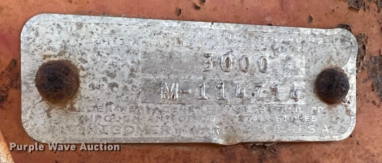 image for item DM8374 Gleaner L2  combine