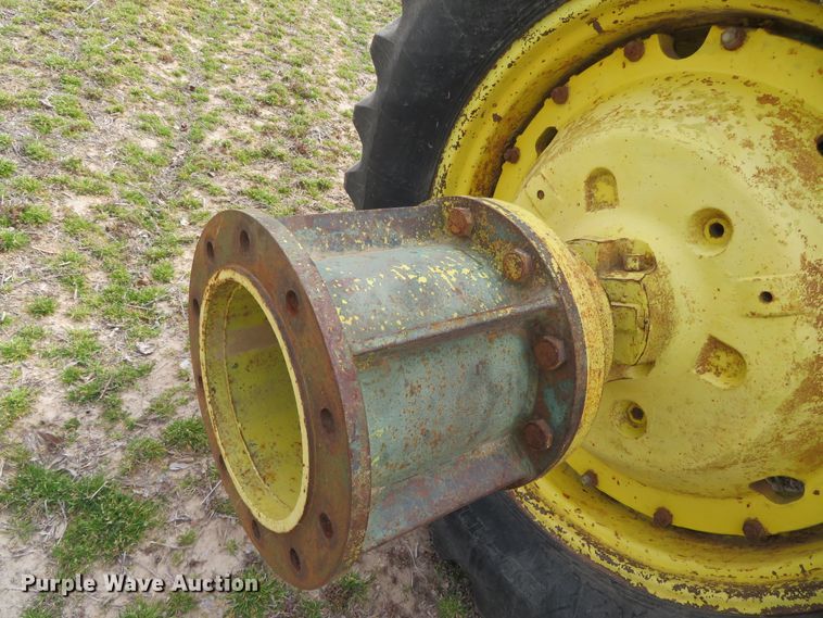 image for item DN7928 1978 John Deere 4840  tractor