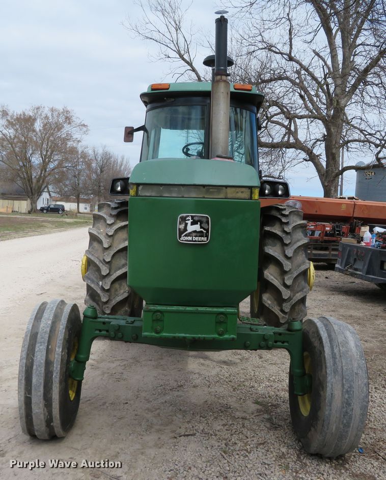 image for item DN7929 1985 John Deere 4850  tractor