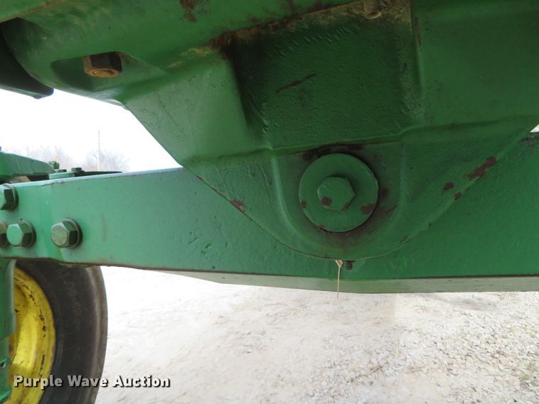 image for item DN7929 1985 John Deere 4850  tractor