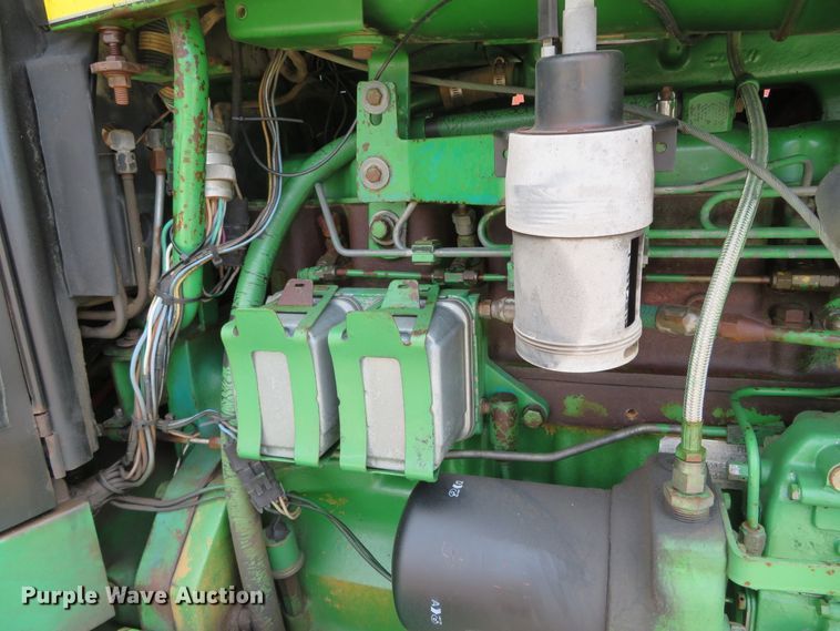 image for item DN7929 1985 John Deere 4850  tractor