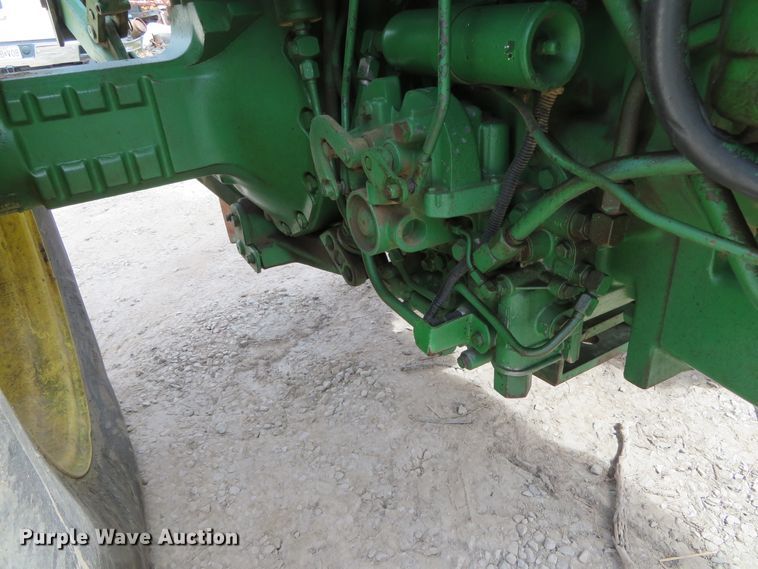 image for item DN7929 1985 John Deere 4850  tractor