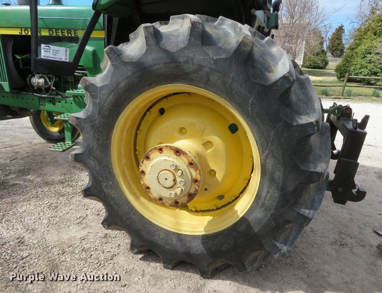 image for item DN7929 1985 John Deere 4850  tractor