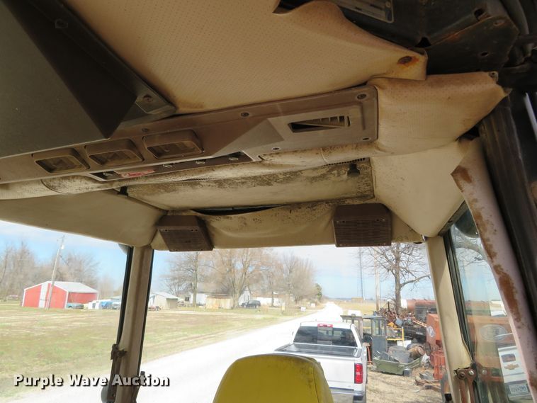 image for item DN7929 1985 John Deere 4850  tractor