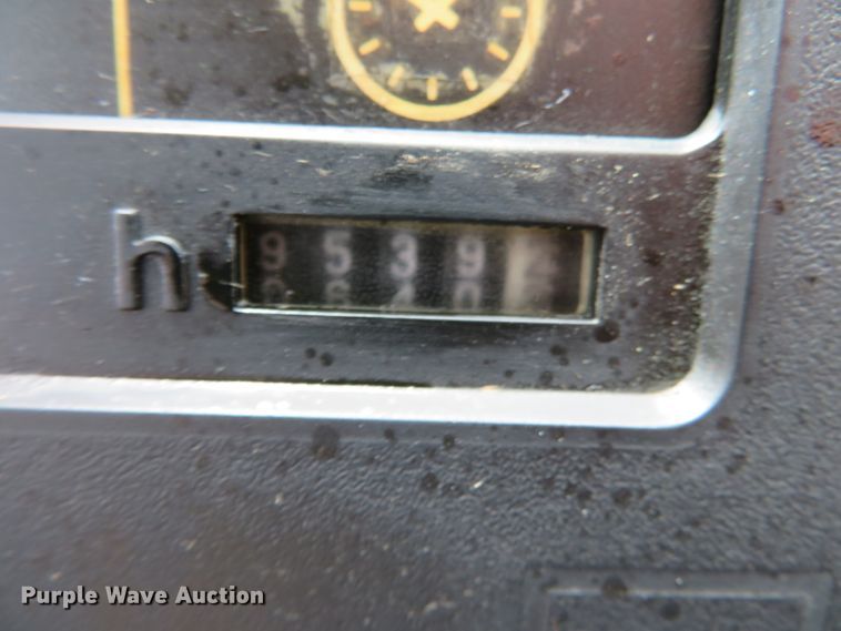 image for item DN7929 1985 John Deere 4850  tractor