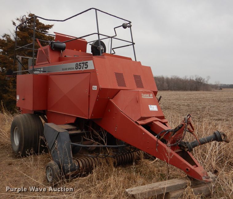 image for item DR0876 1995 Case IH 8575 Silage Special  large square baler